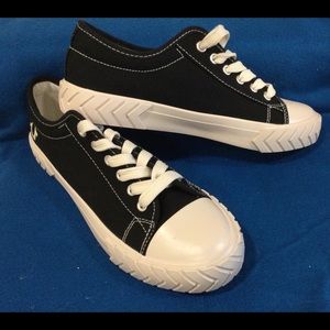 True Religion ‘Jinny’ Black Sneakers, Size 9.5